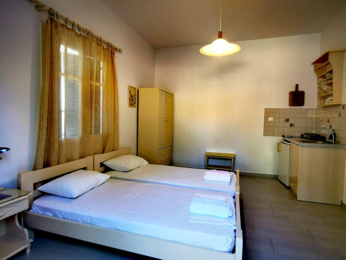 Oasis Studios Logaras Ngoại thất bức ảnh